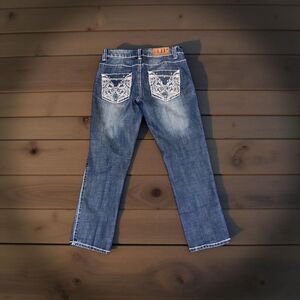 Cowgirl Up Embroidered Mid Rise Jeans Size 29” #120